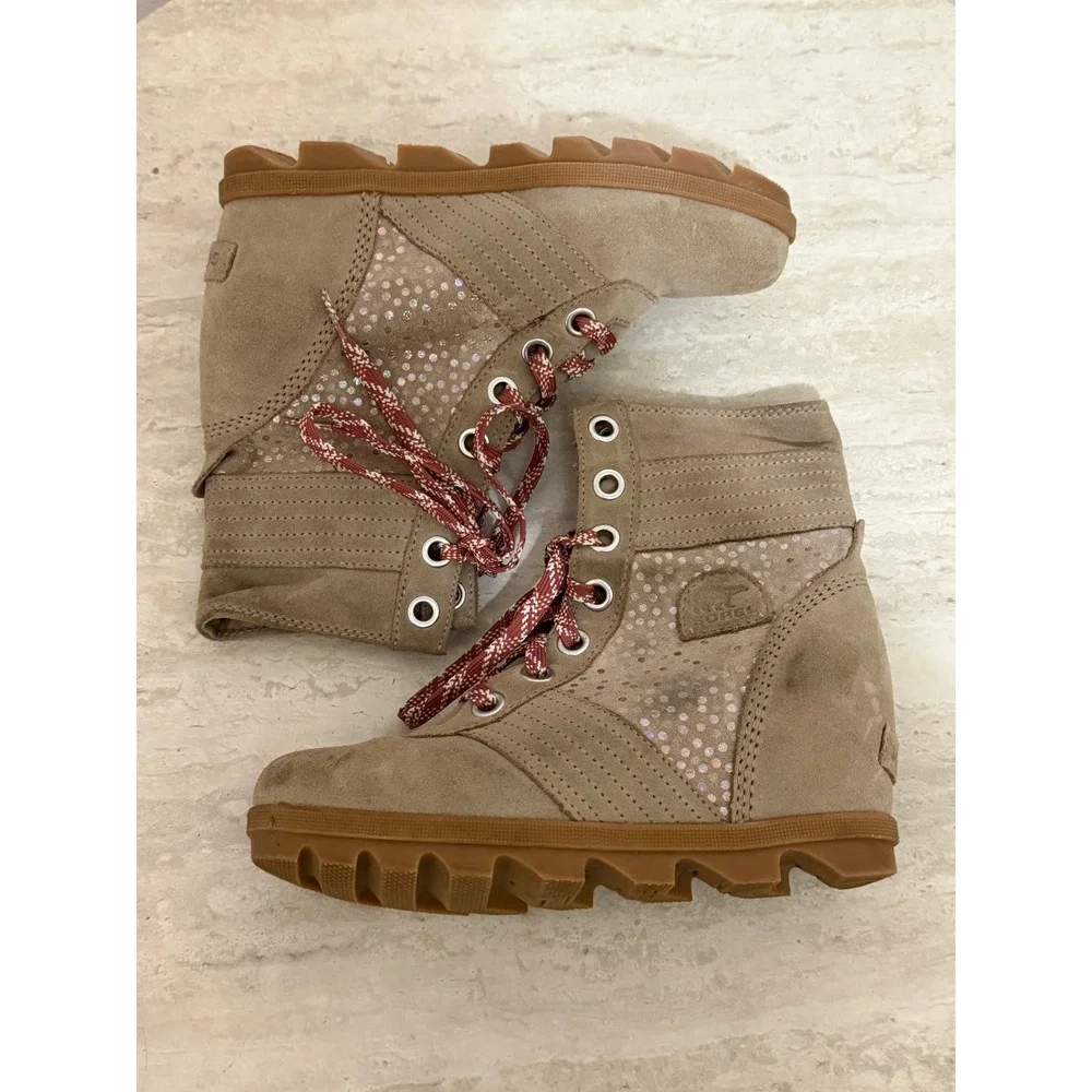 Sorel Kid Joan of Arctic Wedge Boot 4 Taupe Suede Sparkle Chic Gorp NY4556-264